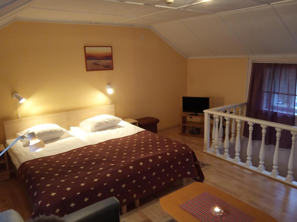 Repo Hotel Курессааре Екстер'єр фото